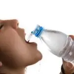 Beber Agua en el Trabajo.